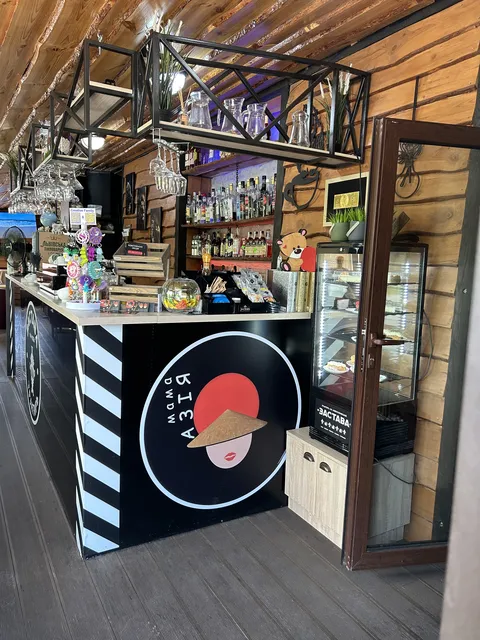 Mama Aziya Sushi Bar image 6