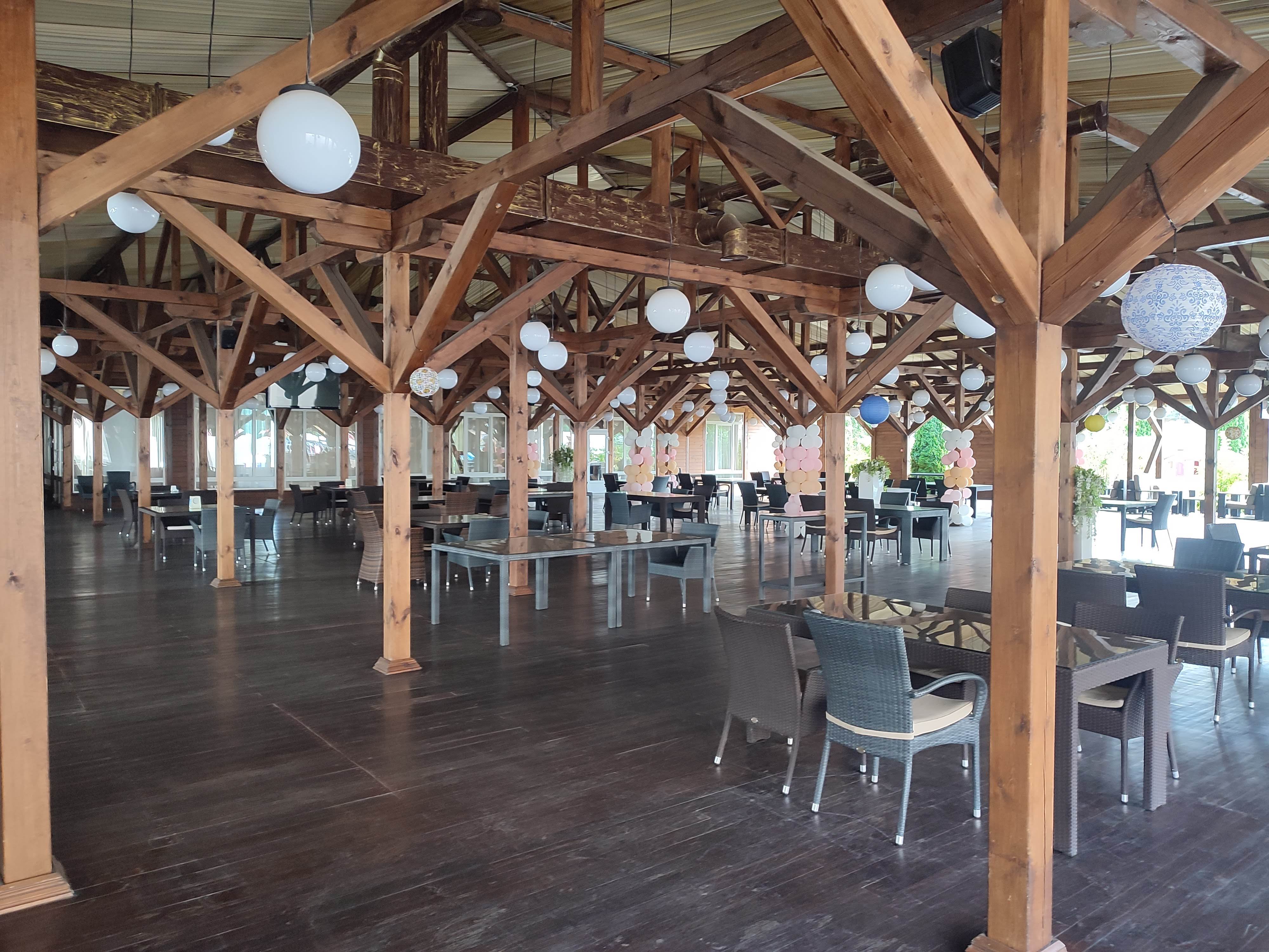 Lobster - Plyazhnyy Kompleks Z Baseynom I Rybnym Restoranom image 4