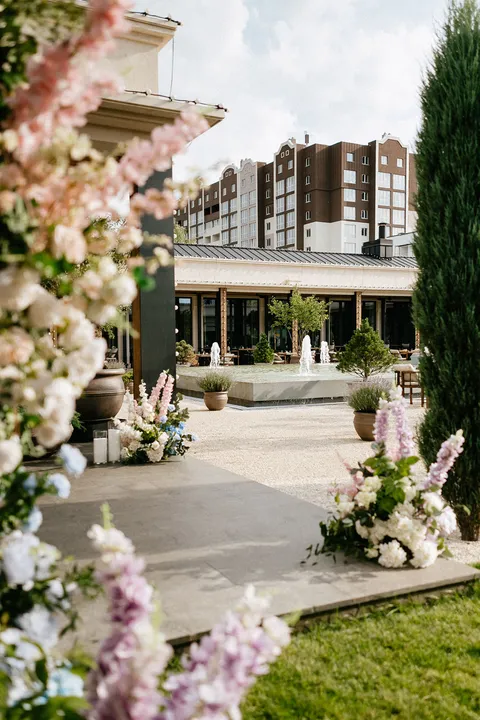 AlFresco image 8