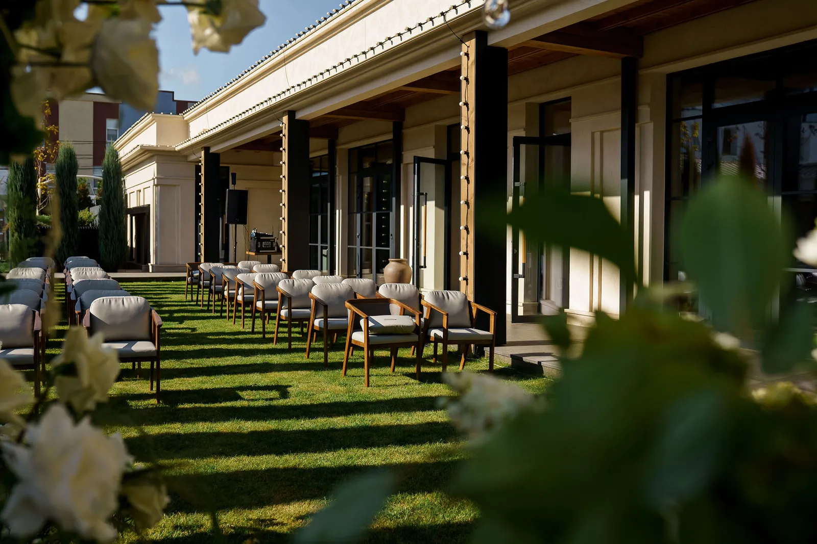 AlFresco image 9