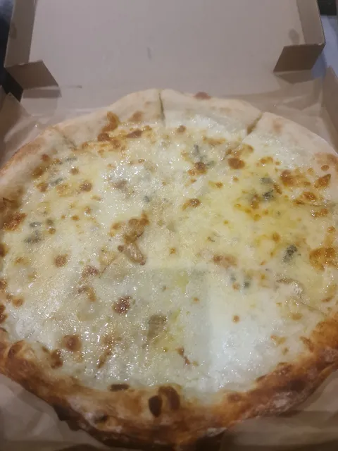 Pizza&Wine image 7