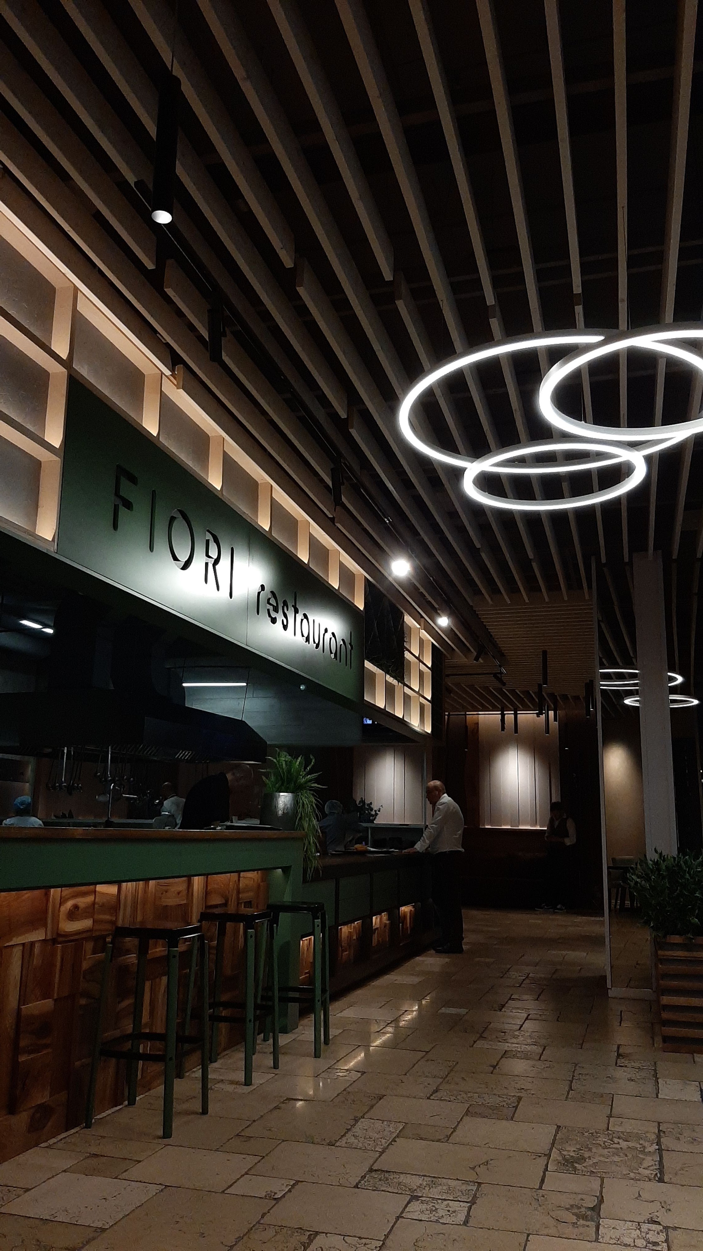 FIORI restaurant image 10