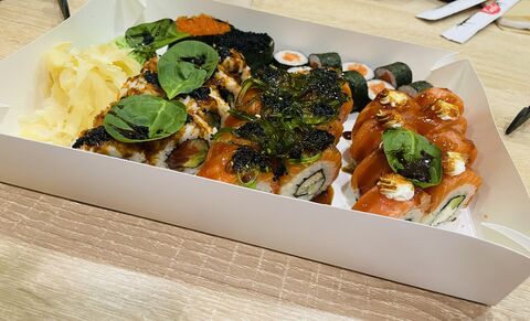 CHEF'S DREAM WOK SUSHI image 7