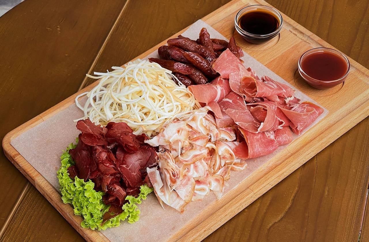 Divine Pizza image 8