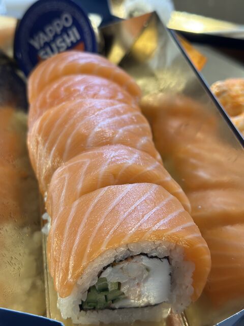 YAPPO SUSHI image 3