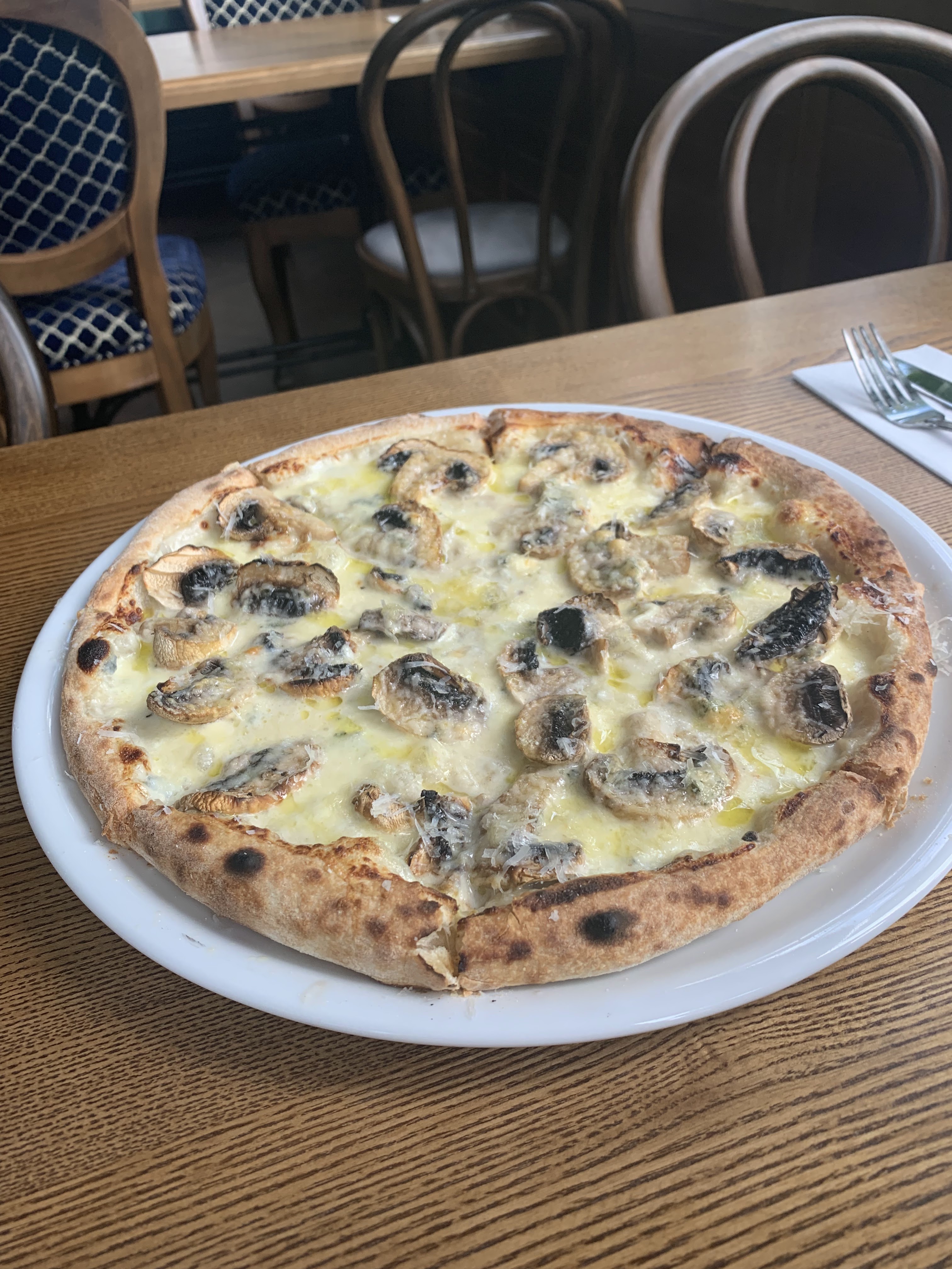 Lampara, Family & Friends cafe image 8