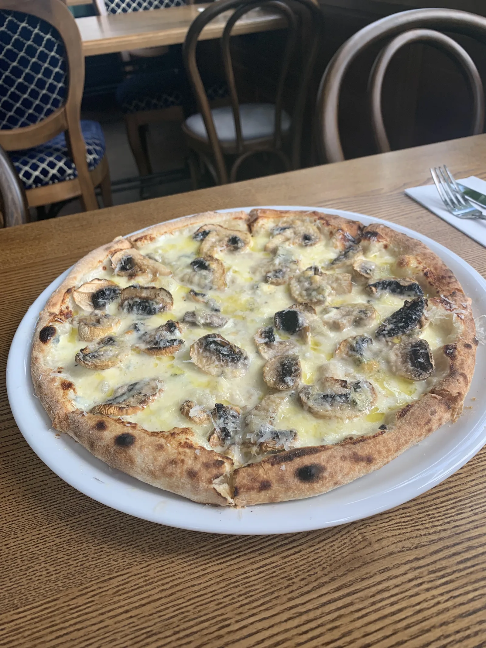 Lampara, Family & Friends cafe image 8