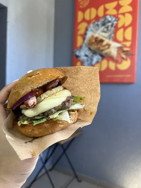 Bonita Burger image 3