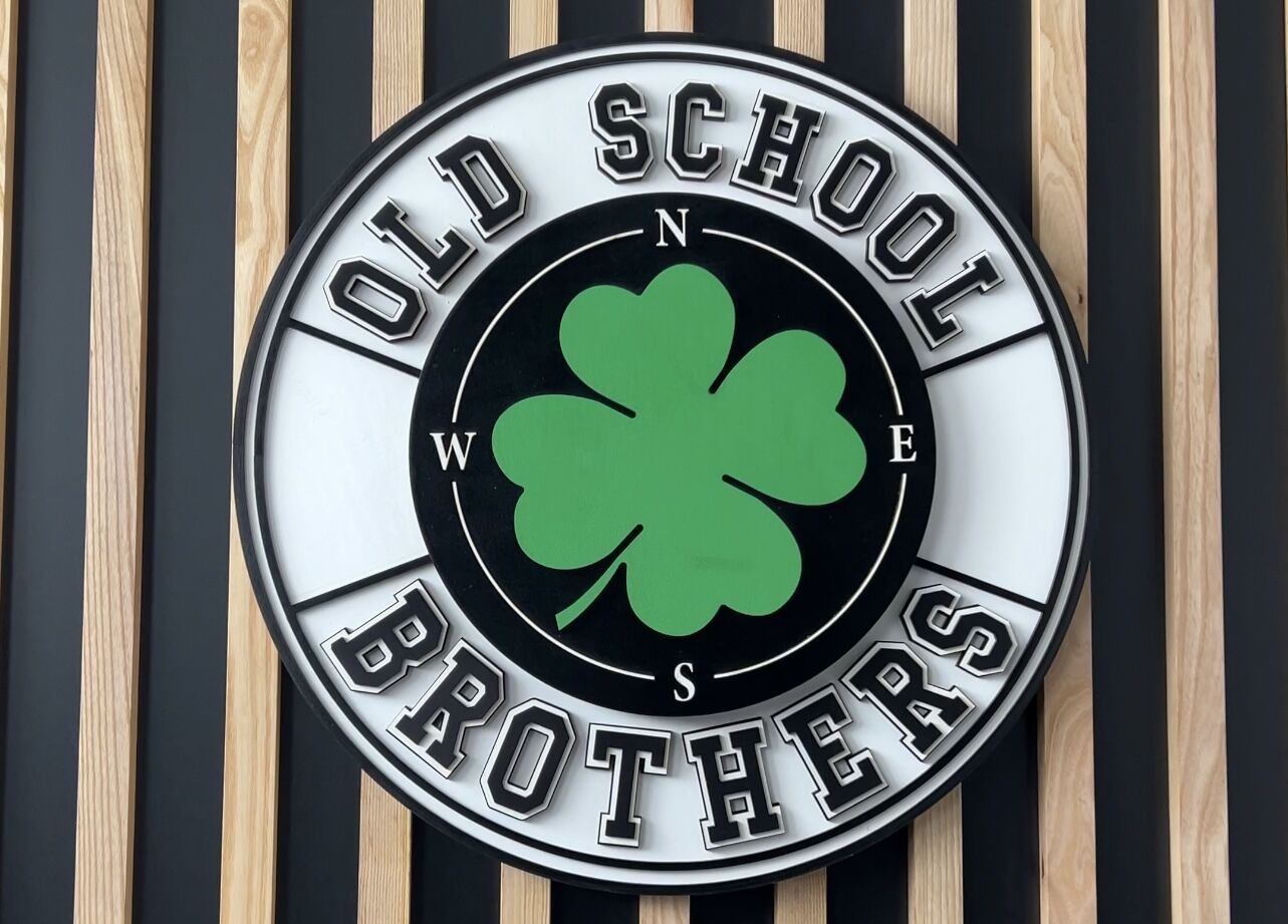 BROTHERS BAR image 3