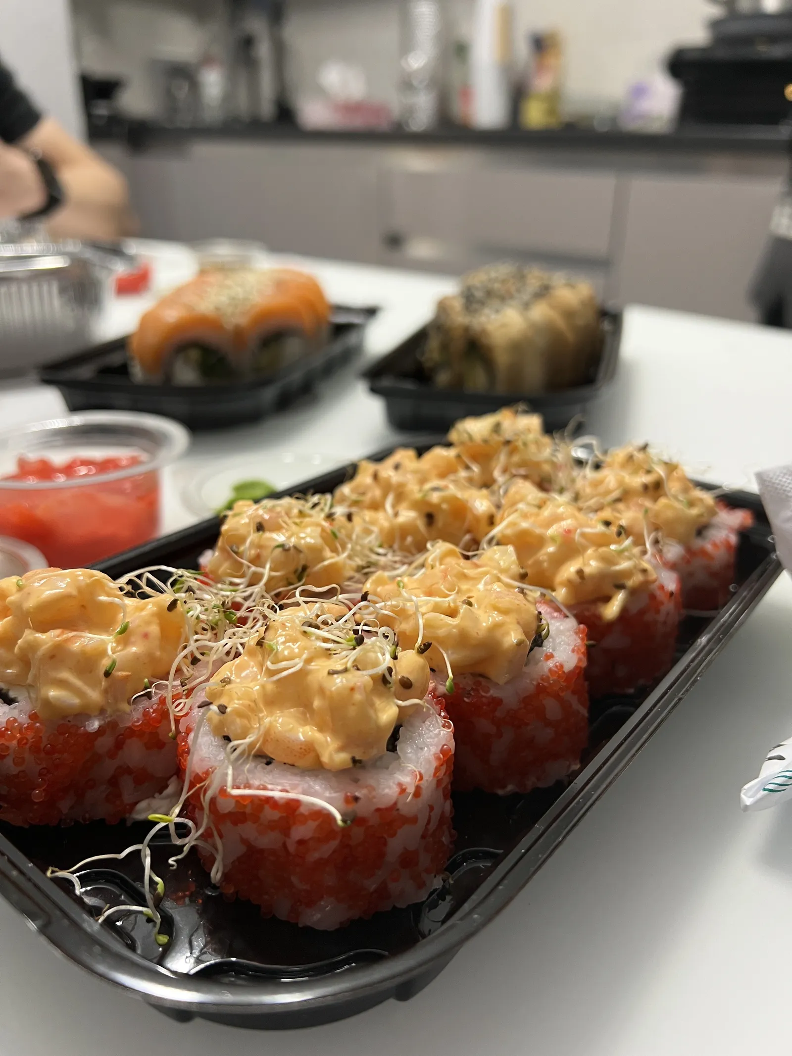 TRUST PIZZA & SUSHI (Gatne) image 9