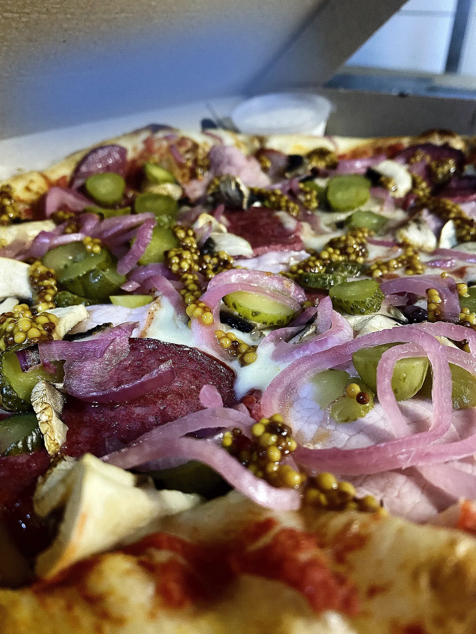 TRUST PIZZA & SUSHI (Gatne) image 10