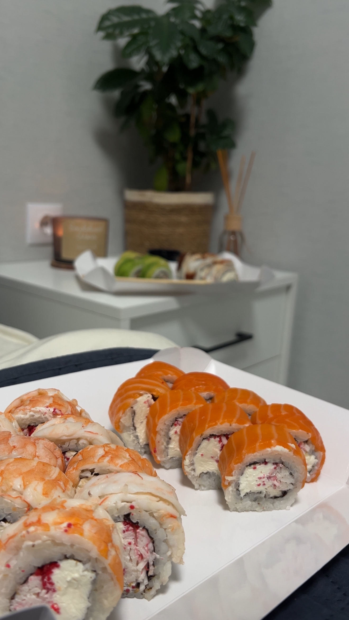 ЖУЙ ТУТ image 2