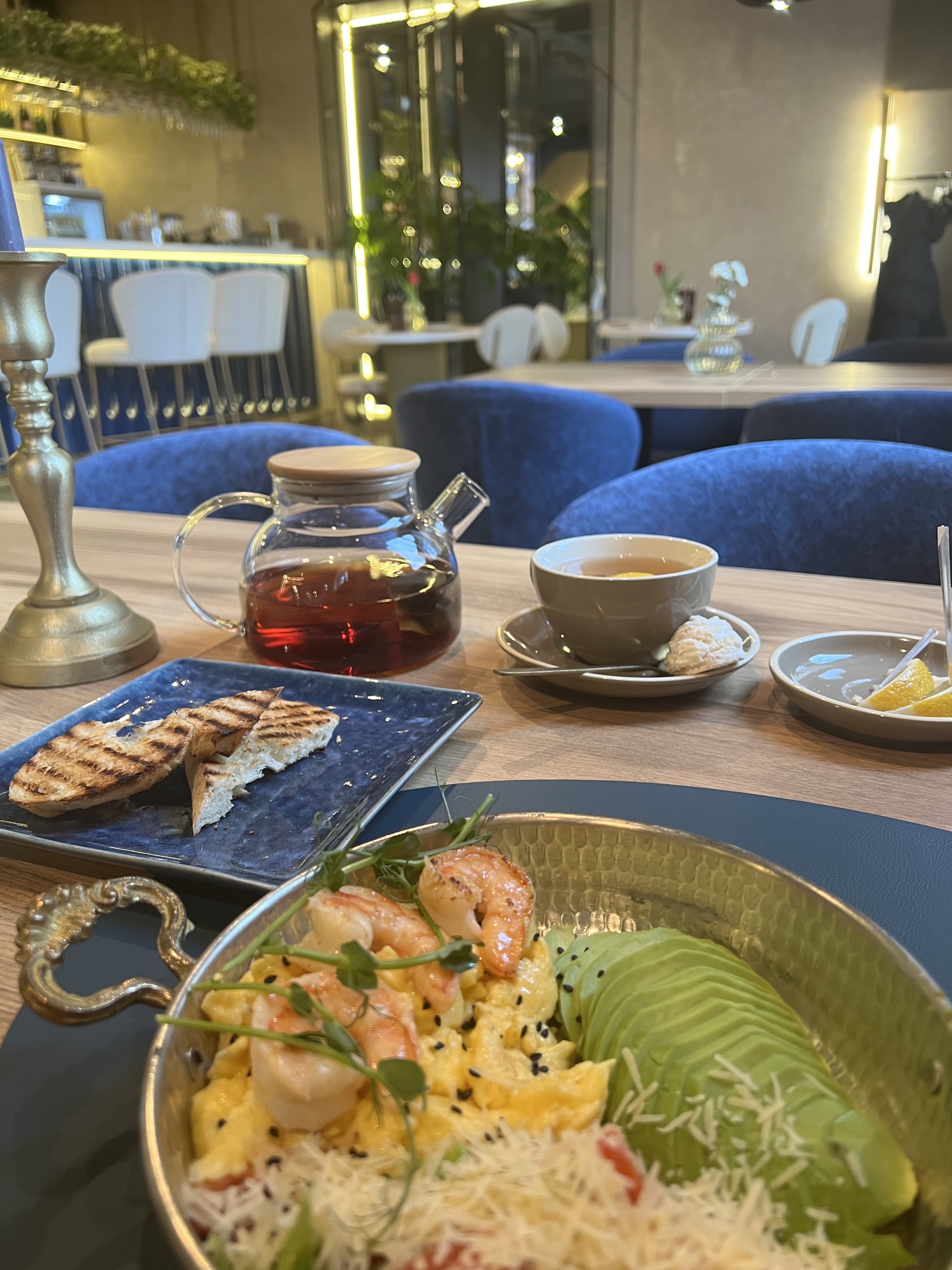 Umami Modern Restaurant image 9