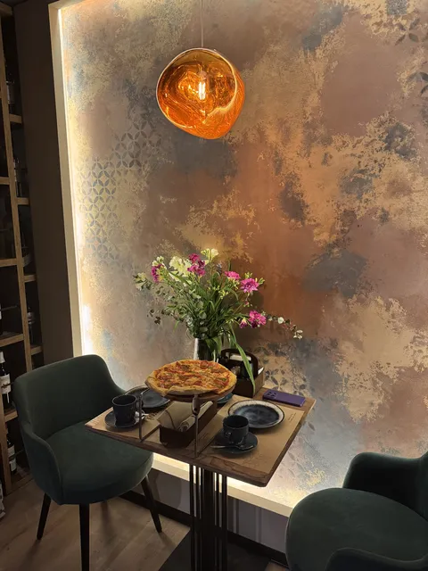 Vsi Svoi family cafe image 5