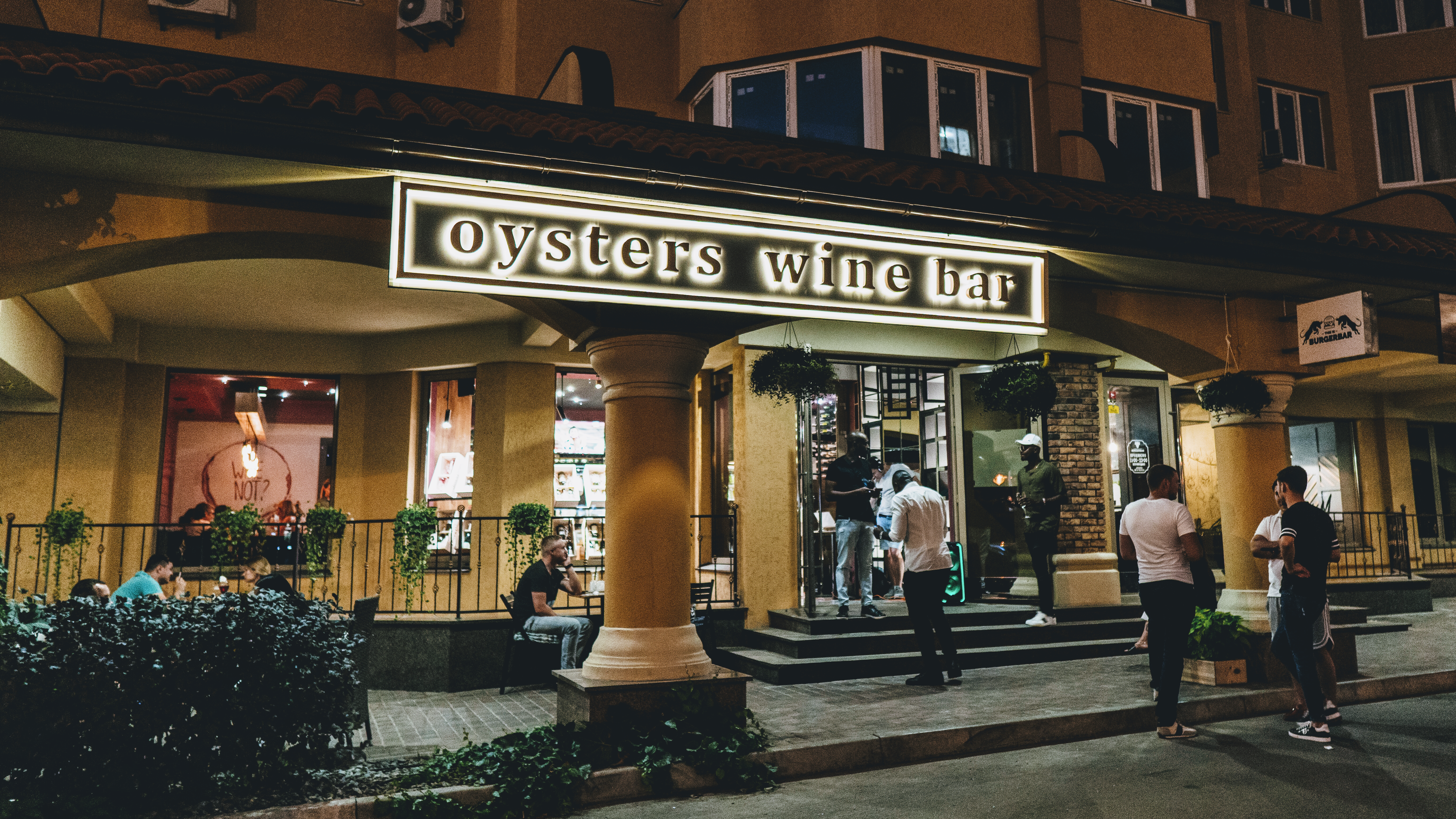 Oysters Wine Bar image 1