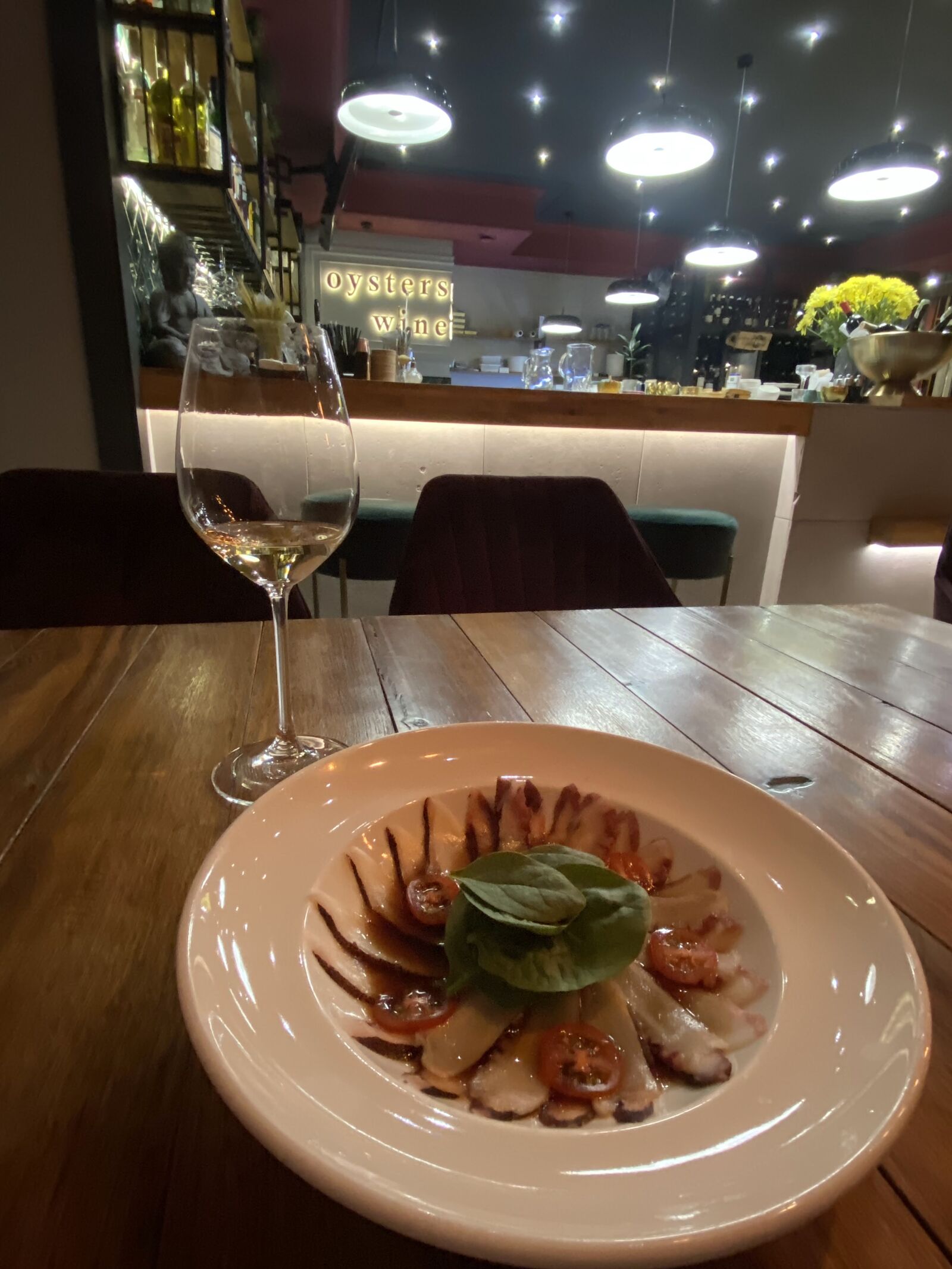 Oysters Wine Bar image 9