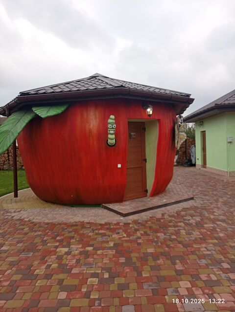 Garbuz Garden image 1