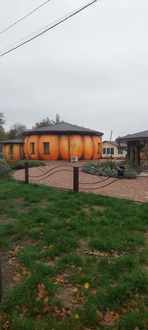 Garbuz Garden image 4