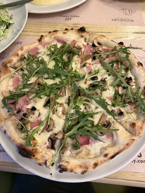 Pesto Cafe image 2