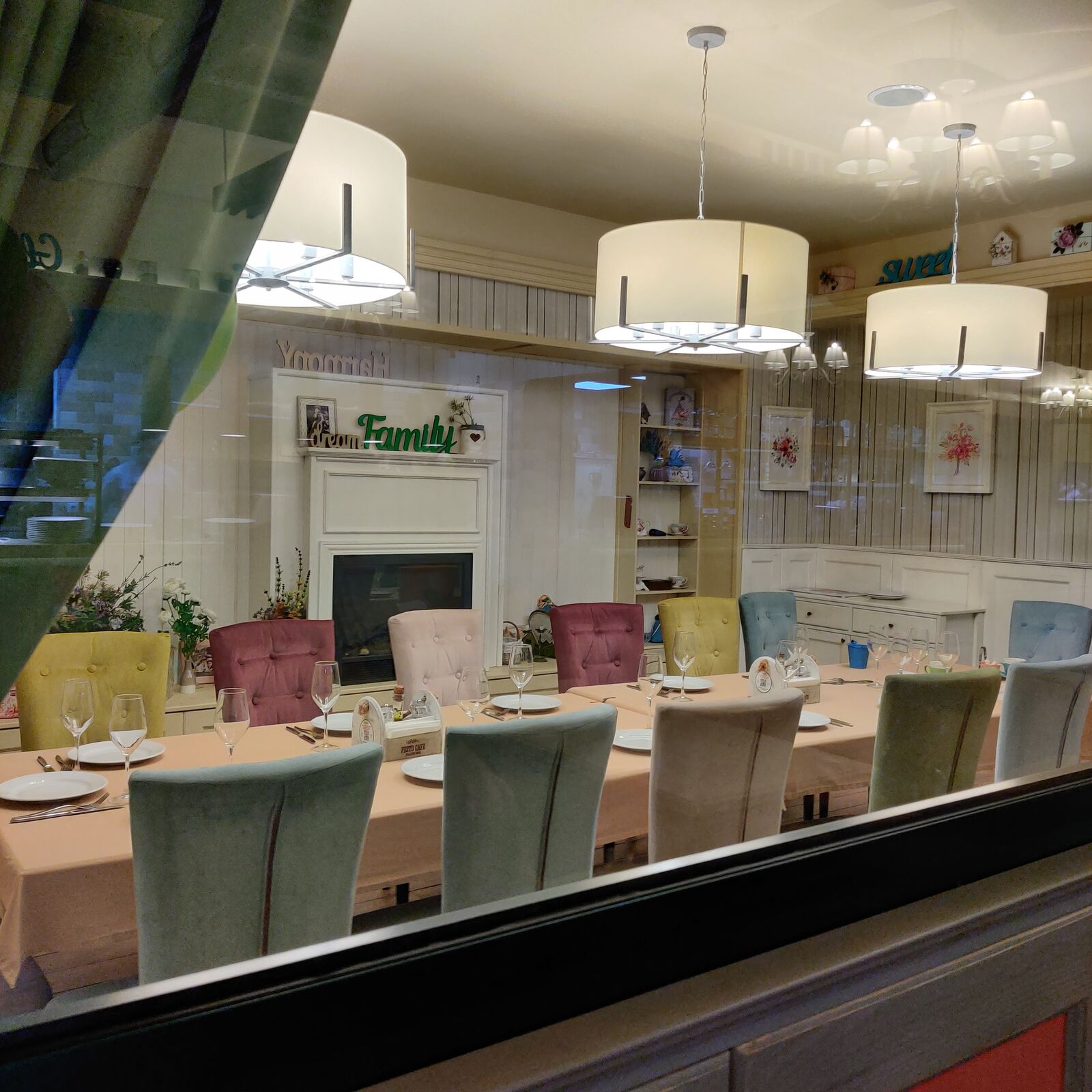 Pesto Cafe image 9