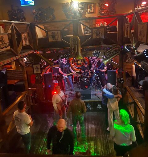 Porter Pub image 8