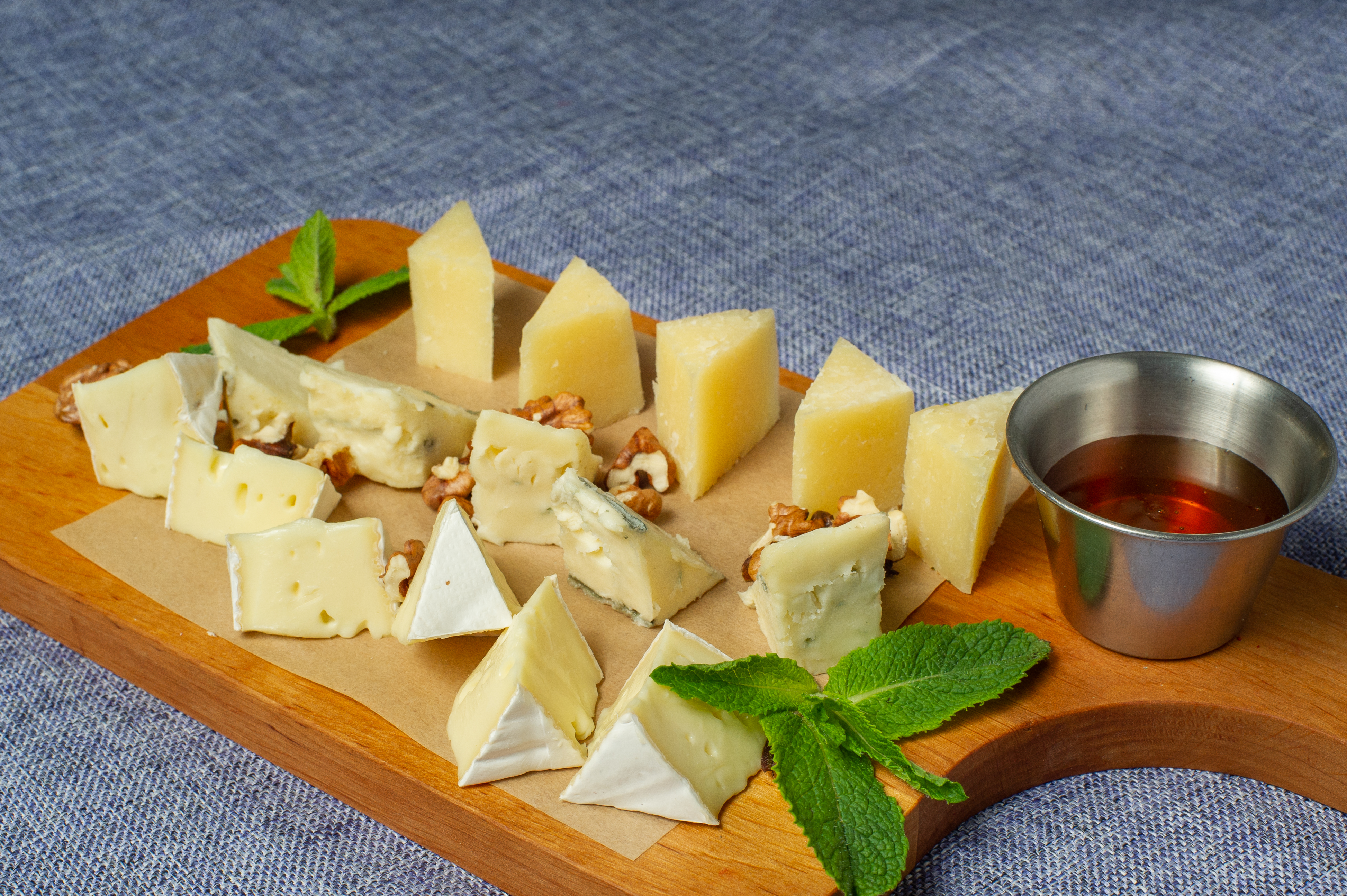 Ресторан "MUST LOVE" image 8