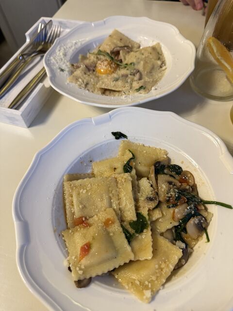 Pesto Cafe image 3