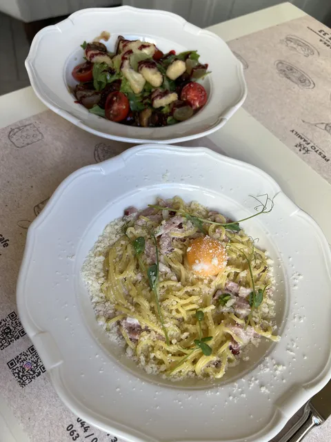 Pesto Cafe image 9