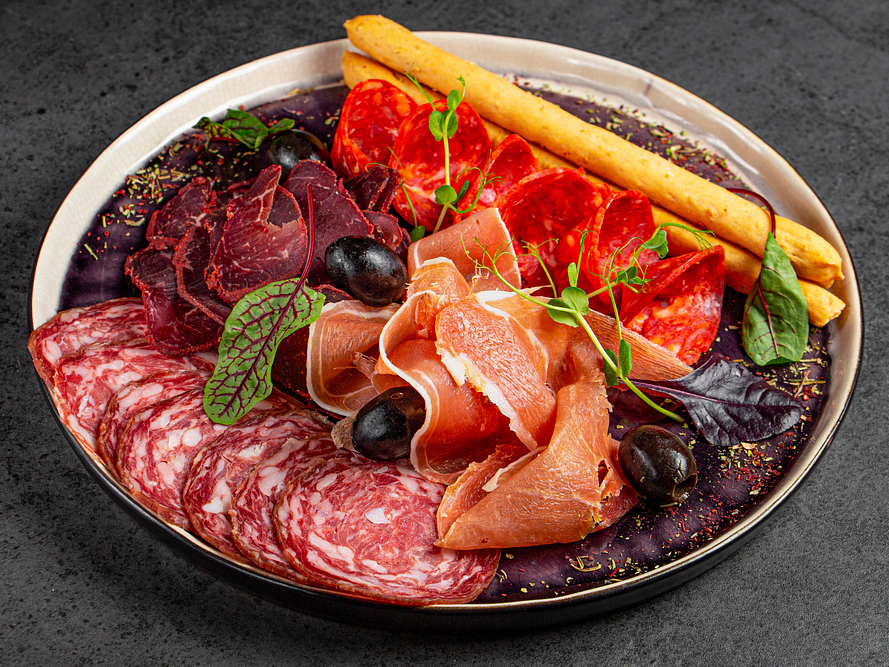 SHEFF Restaurant Karaoke Bar image 2