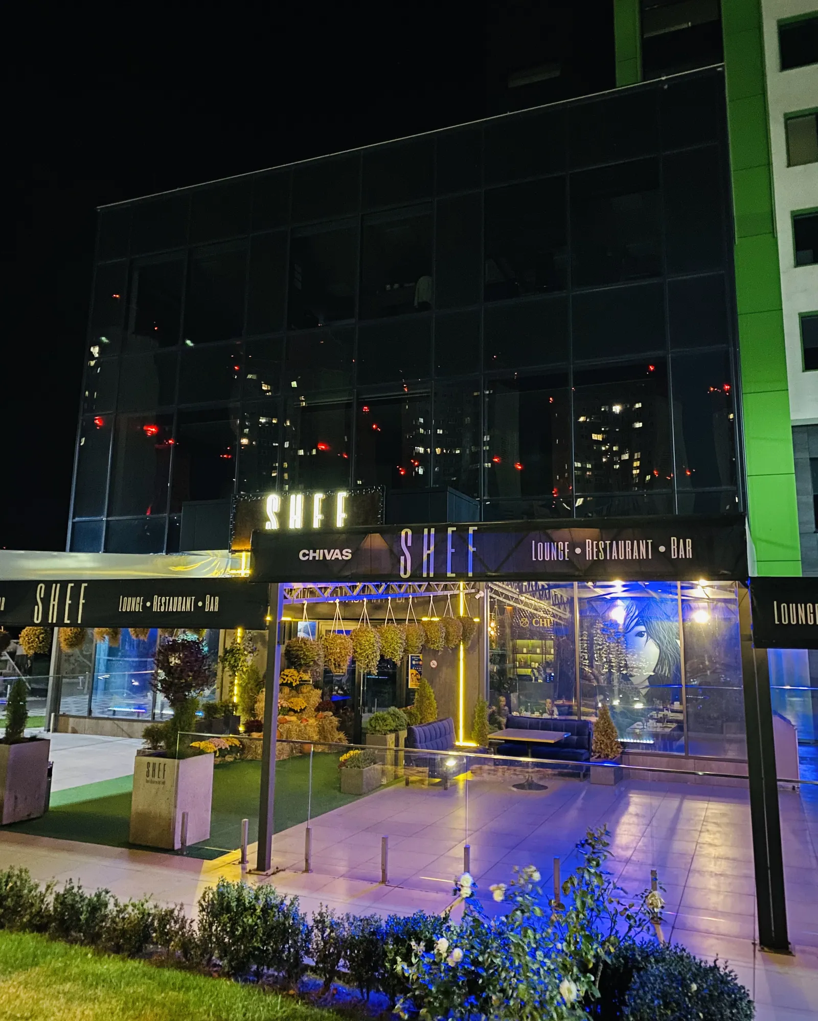 SHEFF Restaurant Karaoke Bar image 10