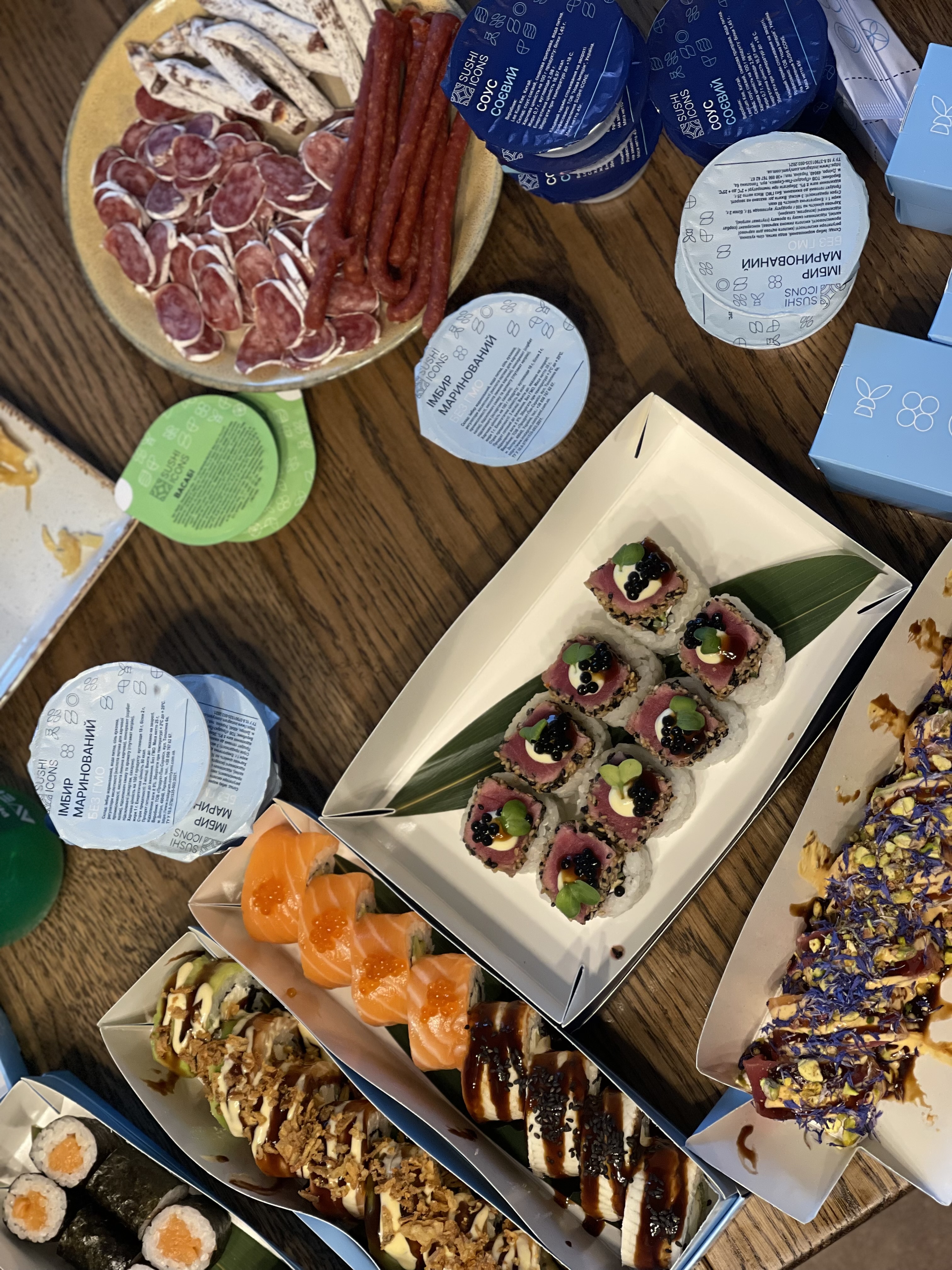 Sushi Icons, вул. Михайла Максимовича, 24а image 6