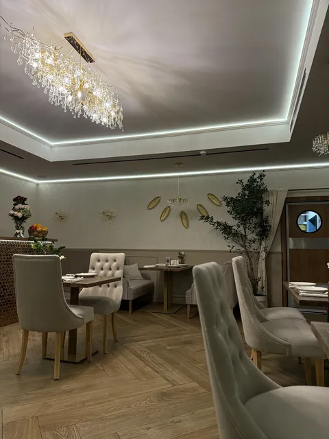 ROYAL FOOD image 2