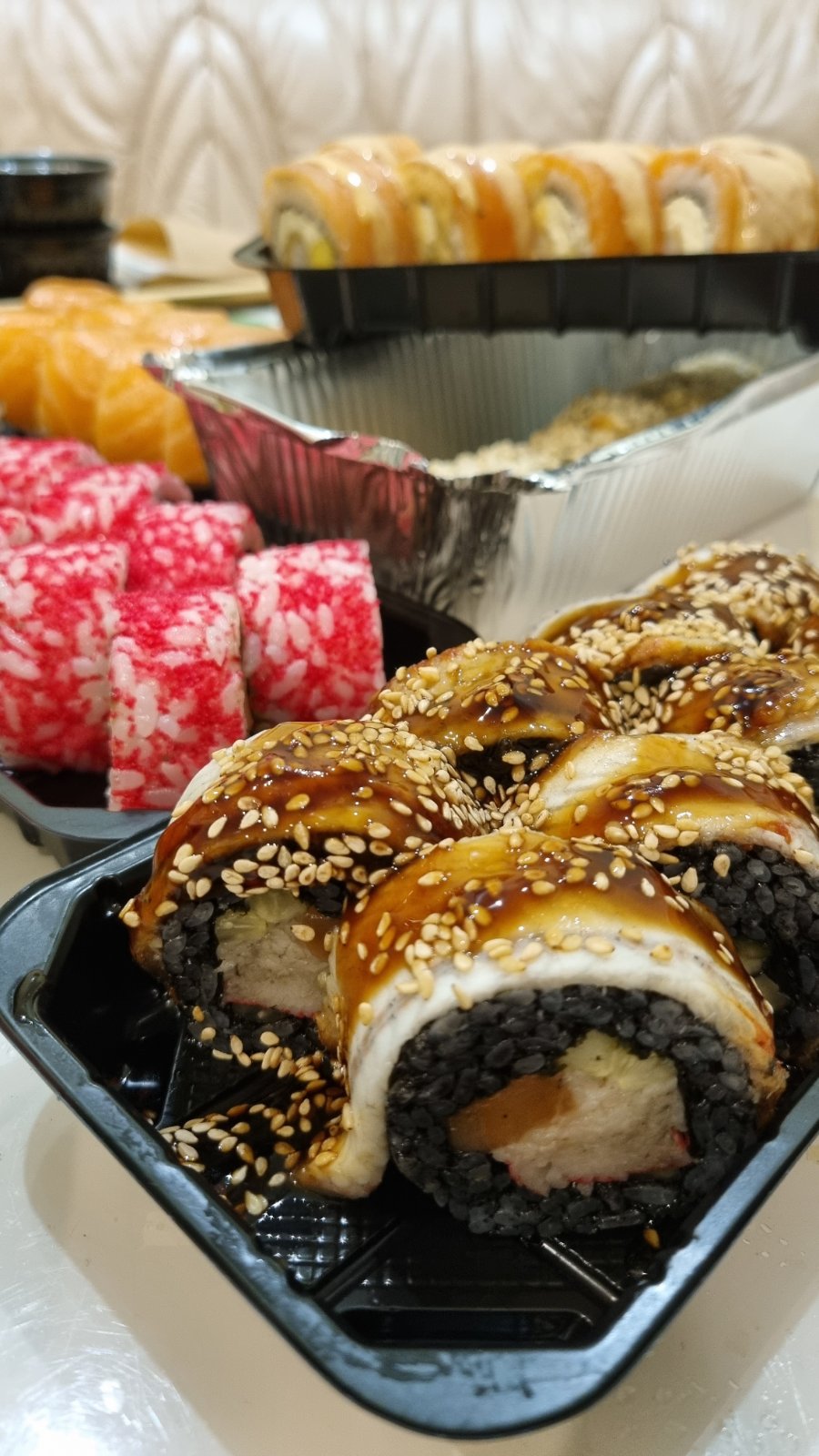 Let's Roll суши бар image 3