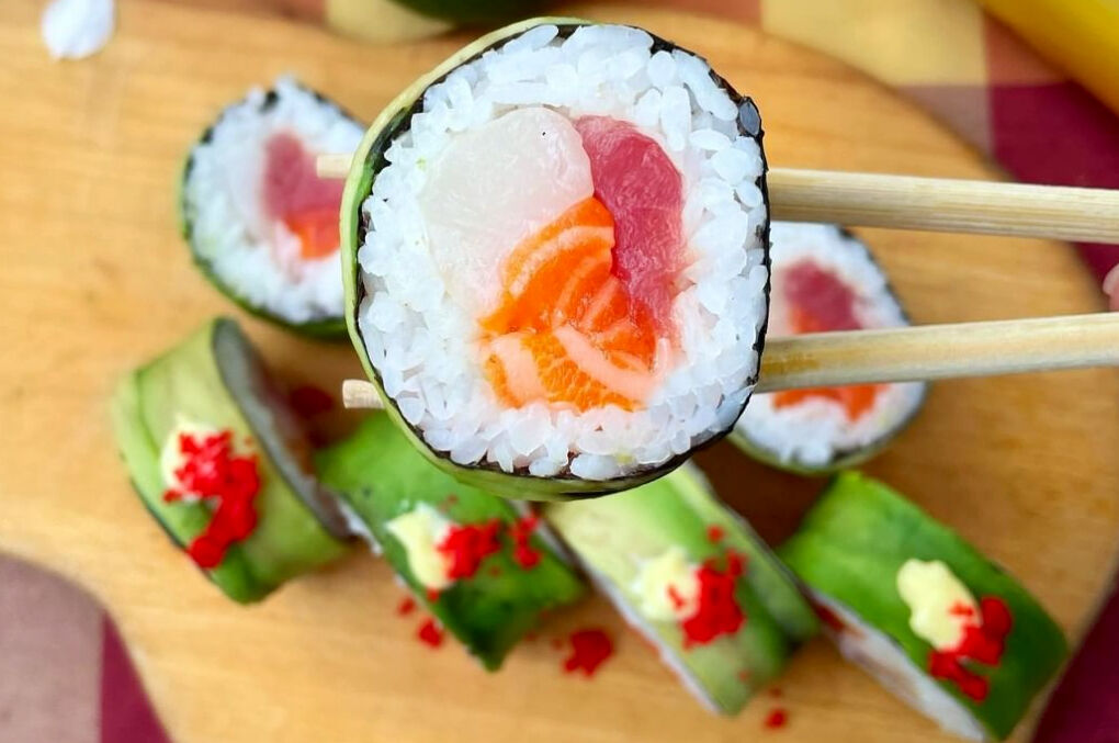 Abokado доставка суши image 1
