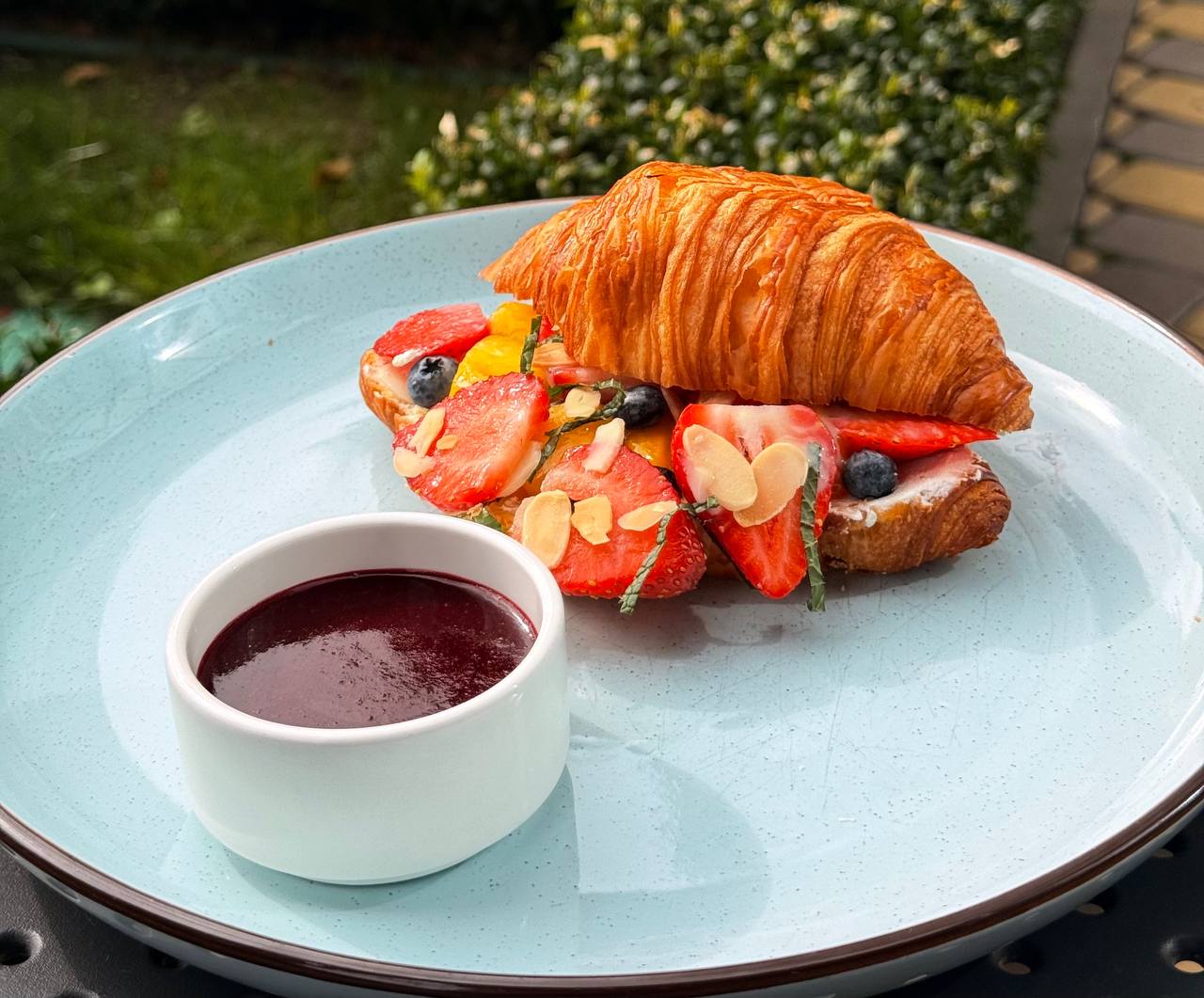 Restaurant "L'AVENUE" image 2