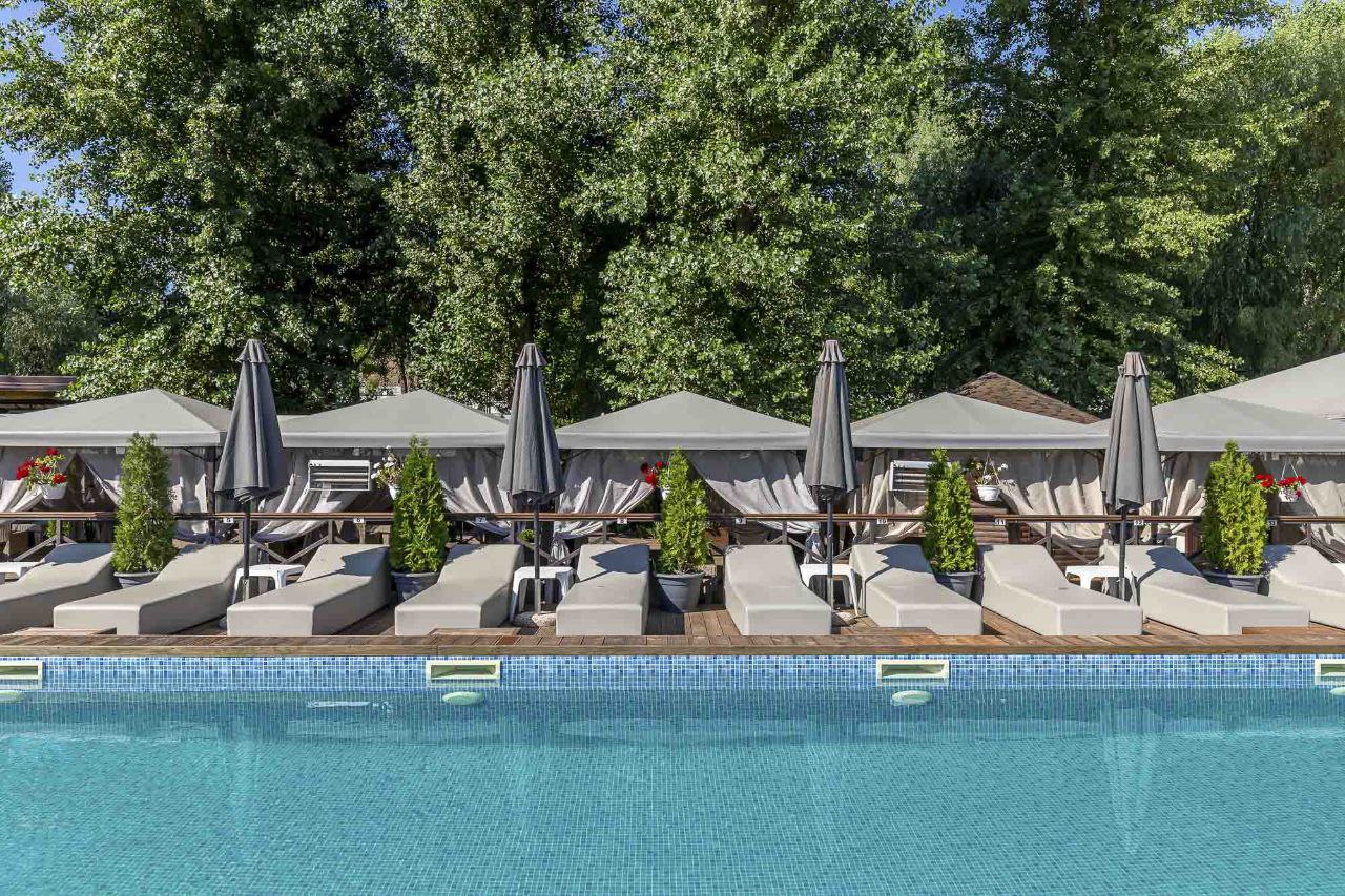 Galera Resort - Ресторан на воді image 4