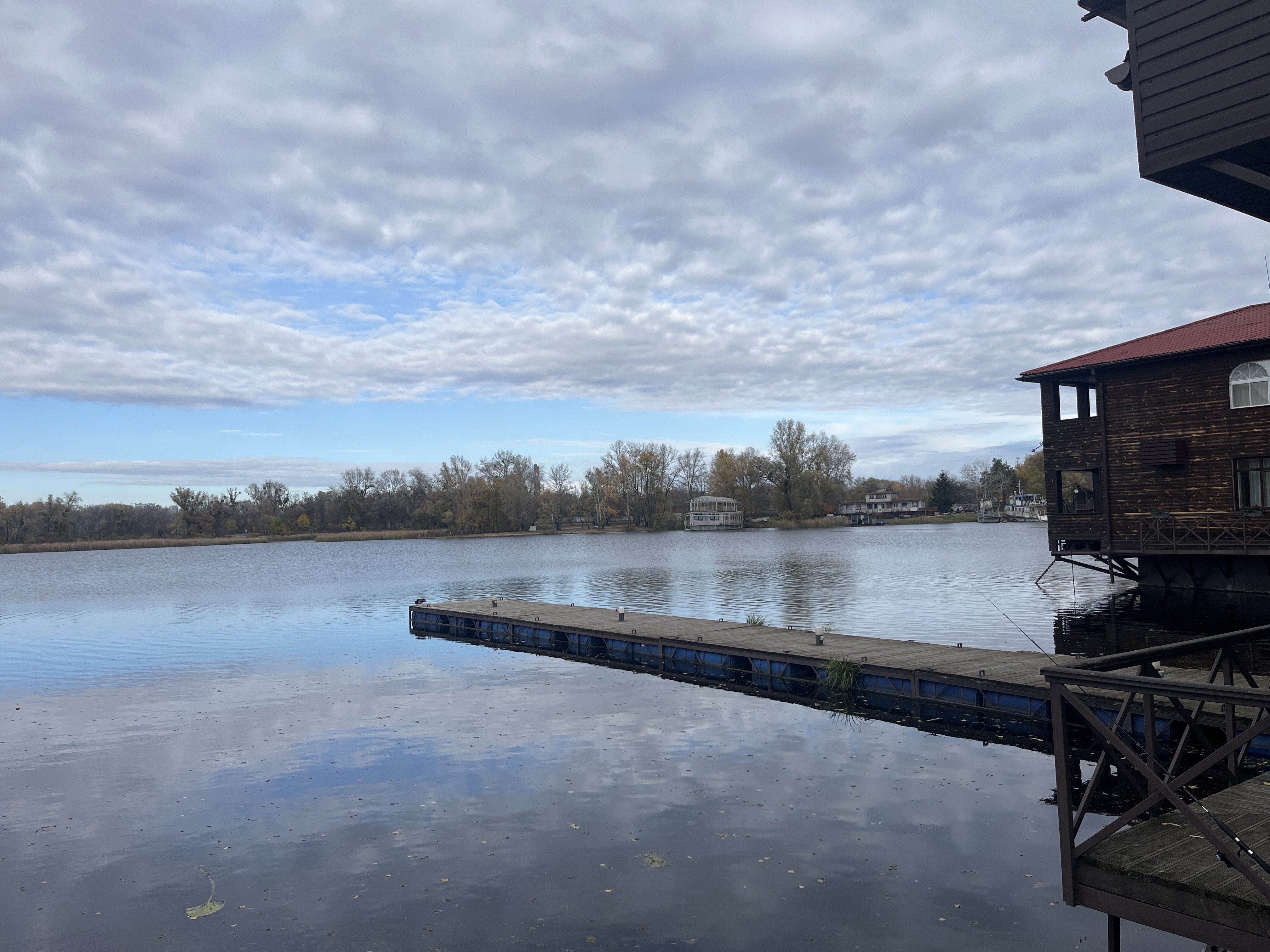 Galera Resort - Ресторан на воді image 6