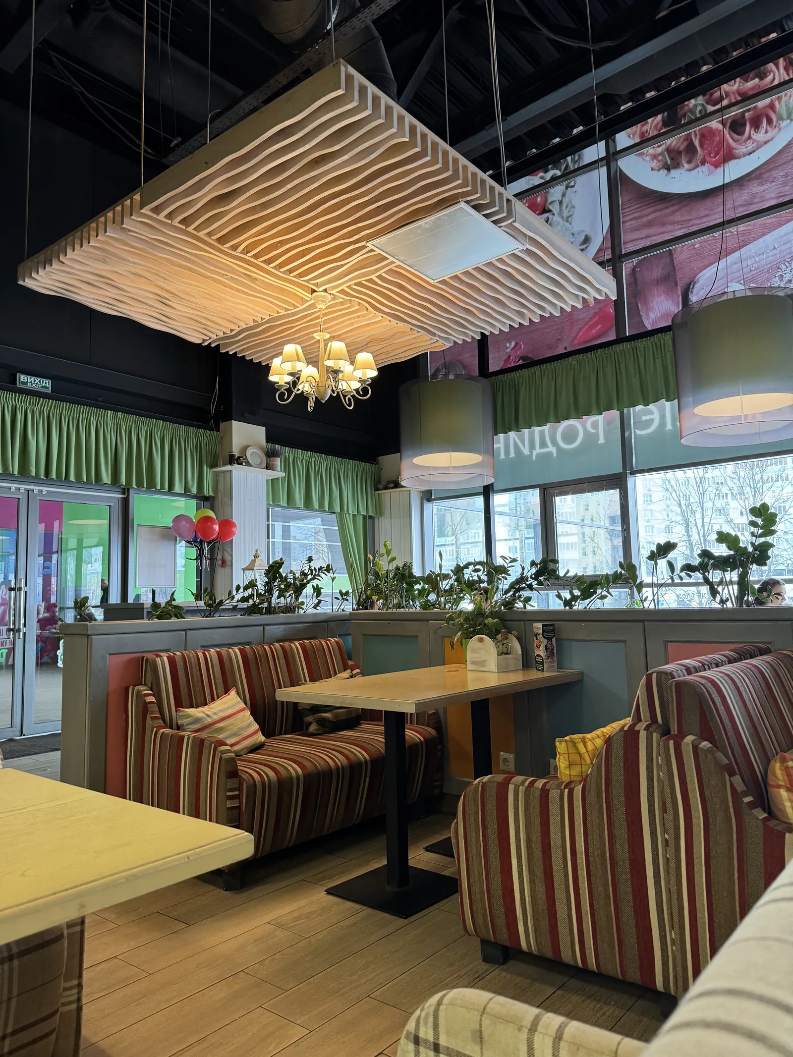 Pesto Cafe image 7