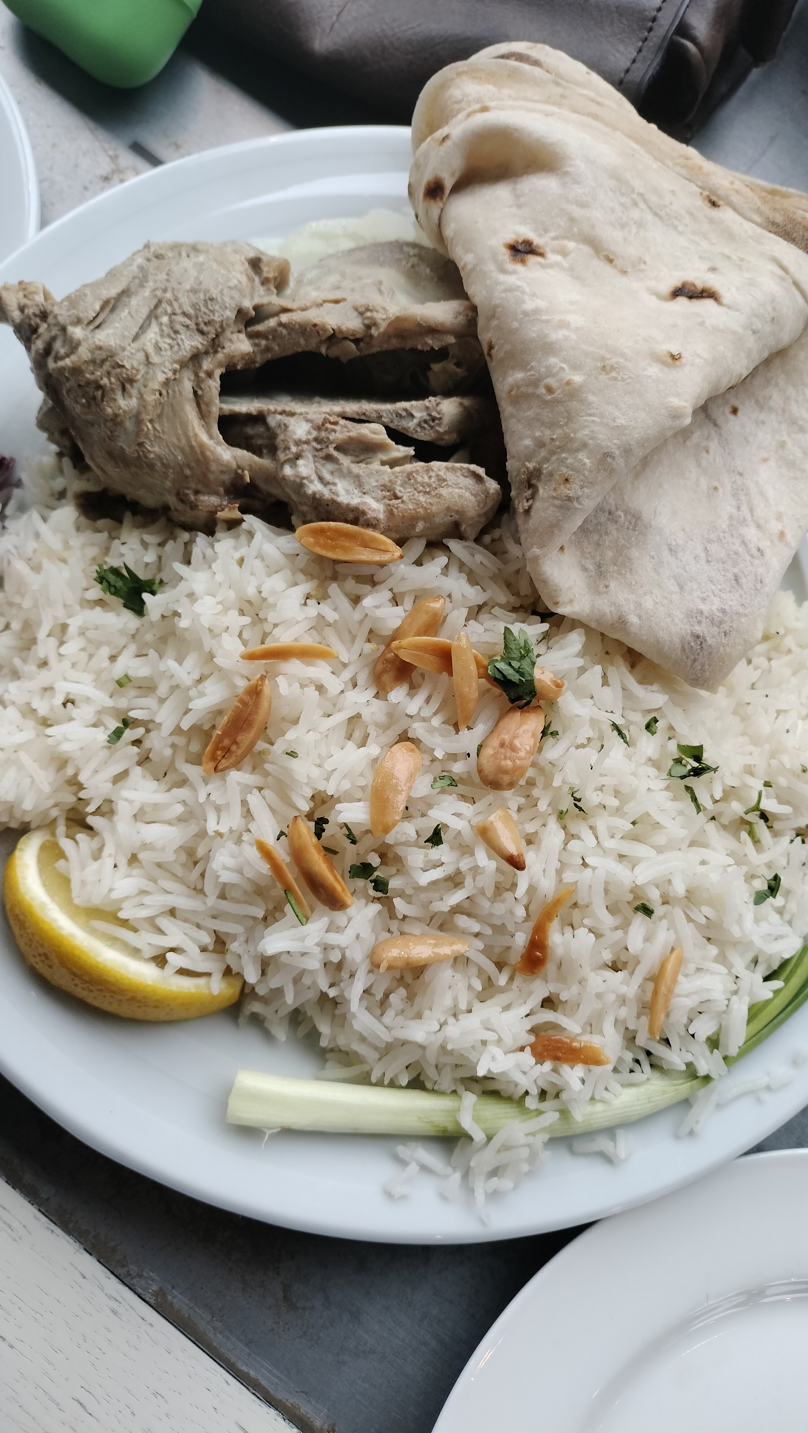 CHE CHE Cafe image 7