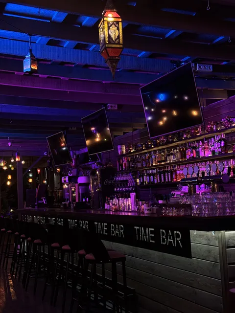 Ресторан-караоке Time Bar image 1