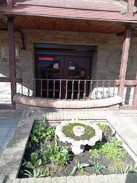 Grand Pizza image 10