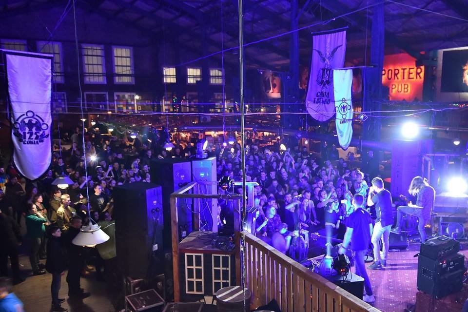 Porter Brew Pub на Жилянській-2500 метрів залу з великим екраном 6*6метрів! image 1