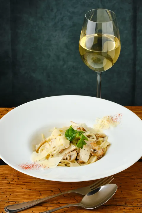 Dobro restaurant&bar image 2
