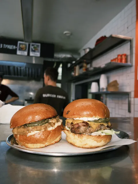 Burger Farm image 5