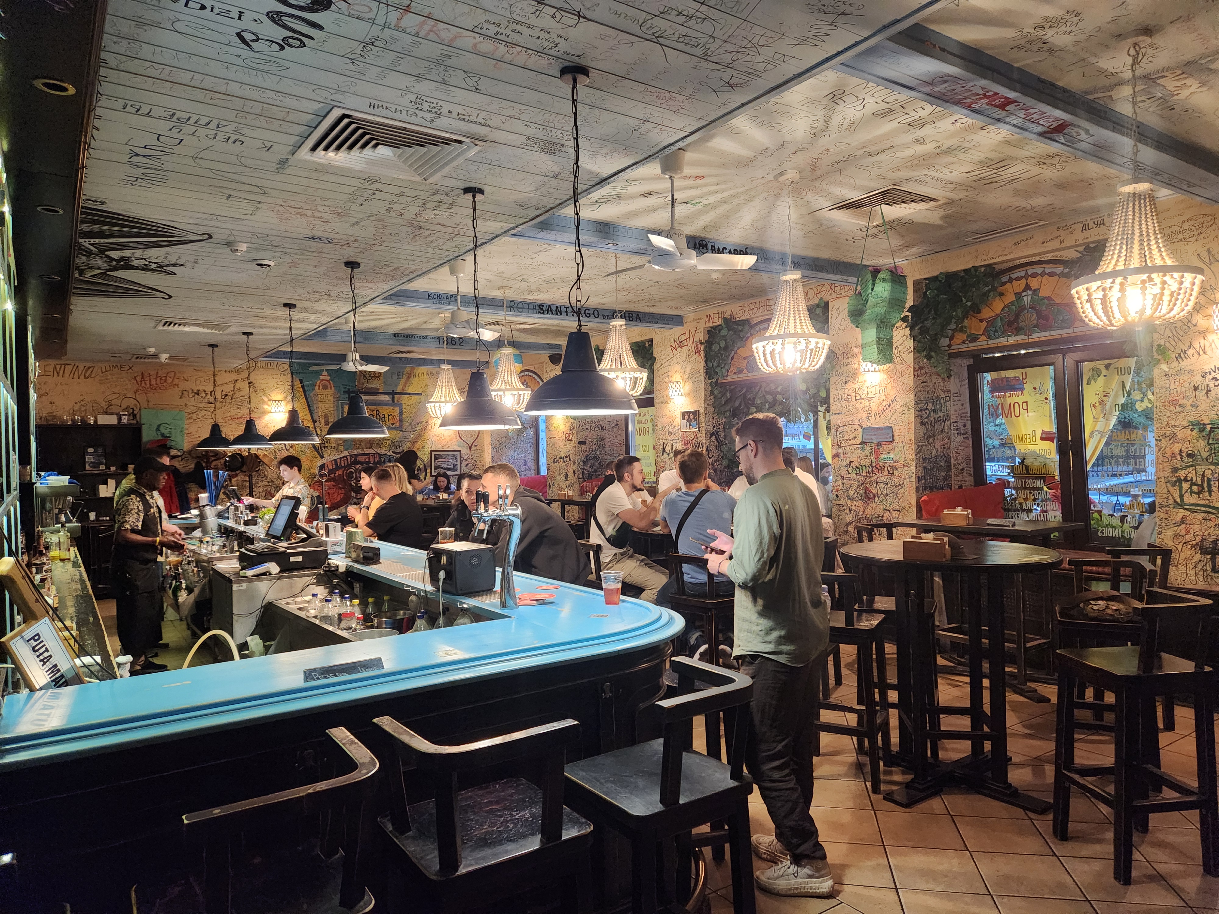 EscoBar. Cuban restaurante y Escondido bar image 3