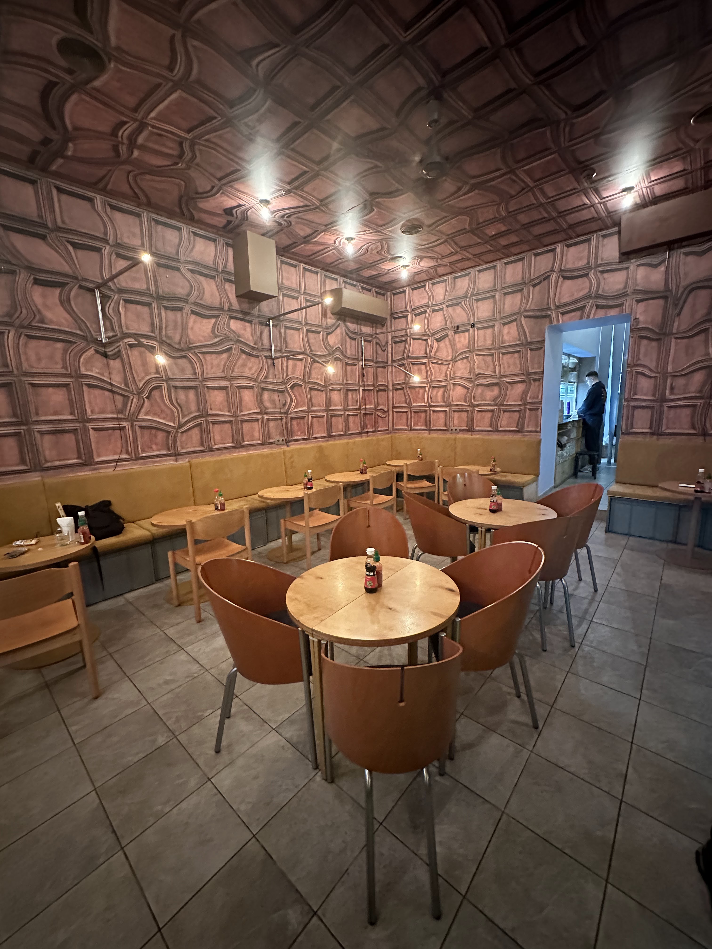 HANH cafe & market image 9