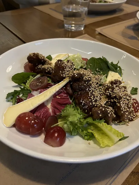 Very Well Cafe image 10