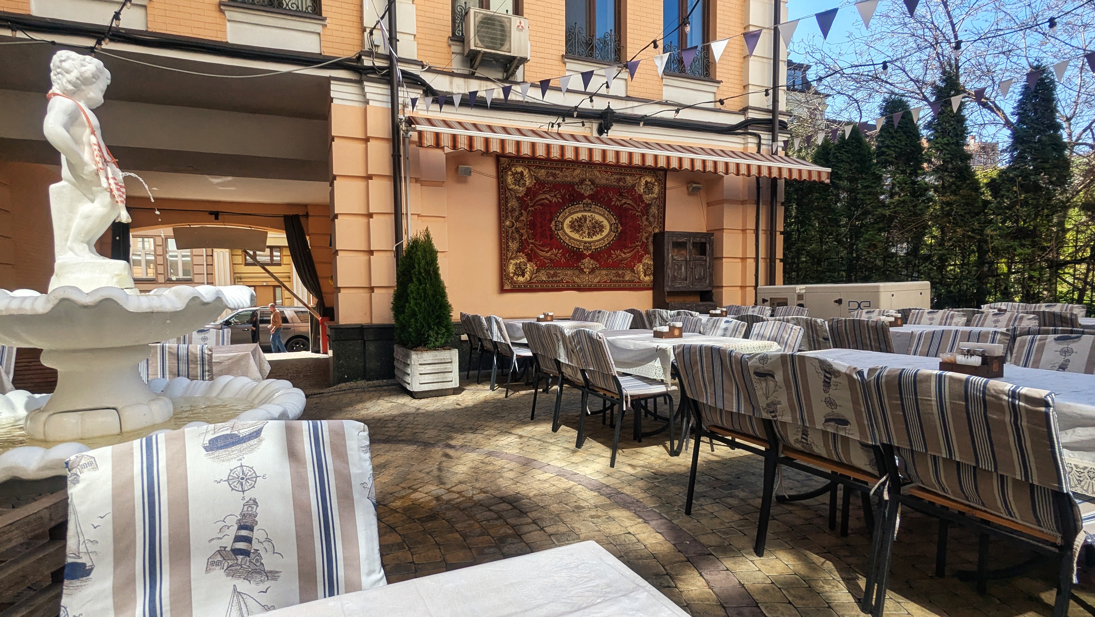 Lyubchyk Na Vozdvyzhentsi image 3