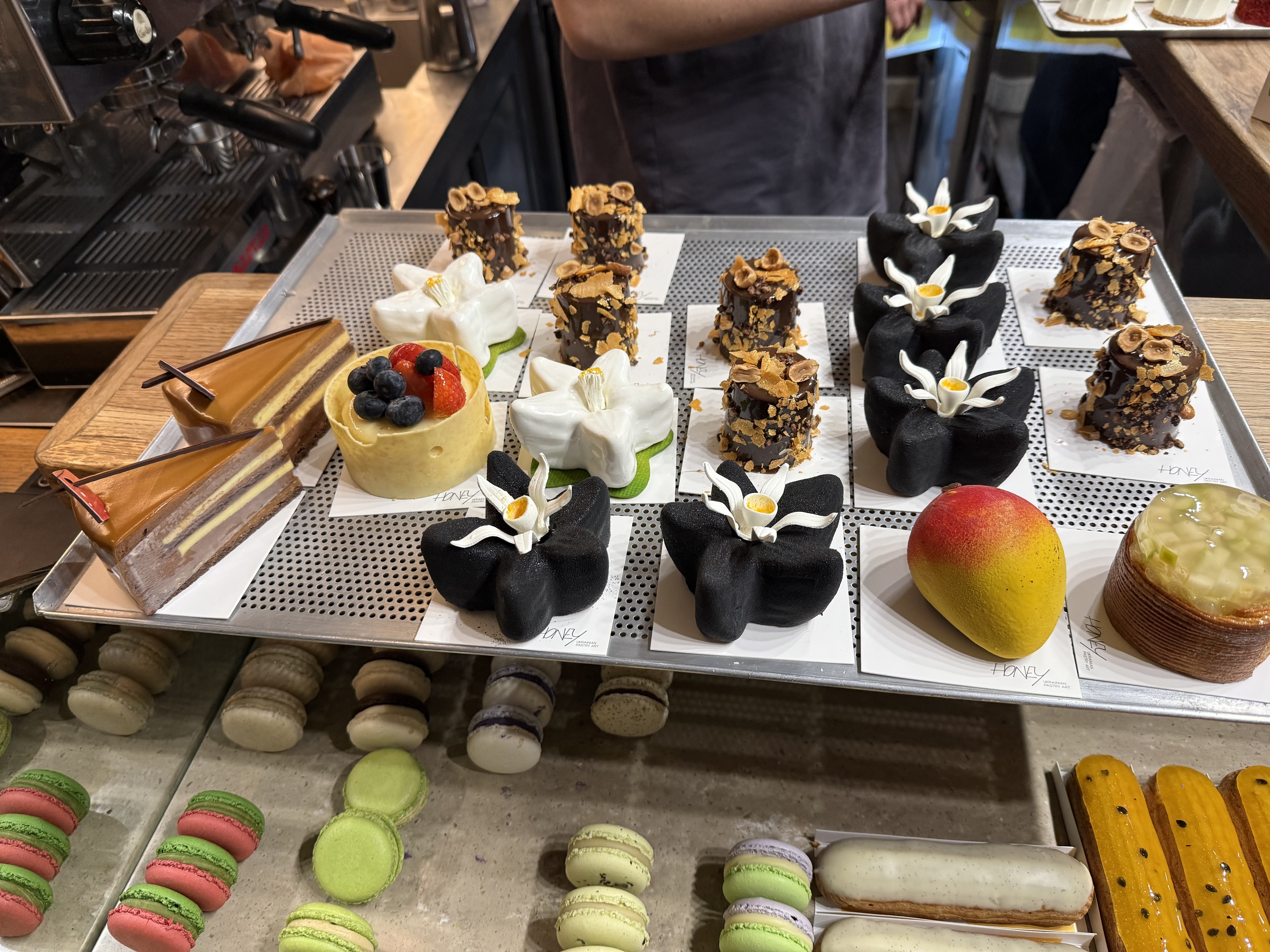 Honey. Cafe-confectionary image 4