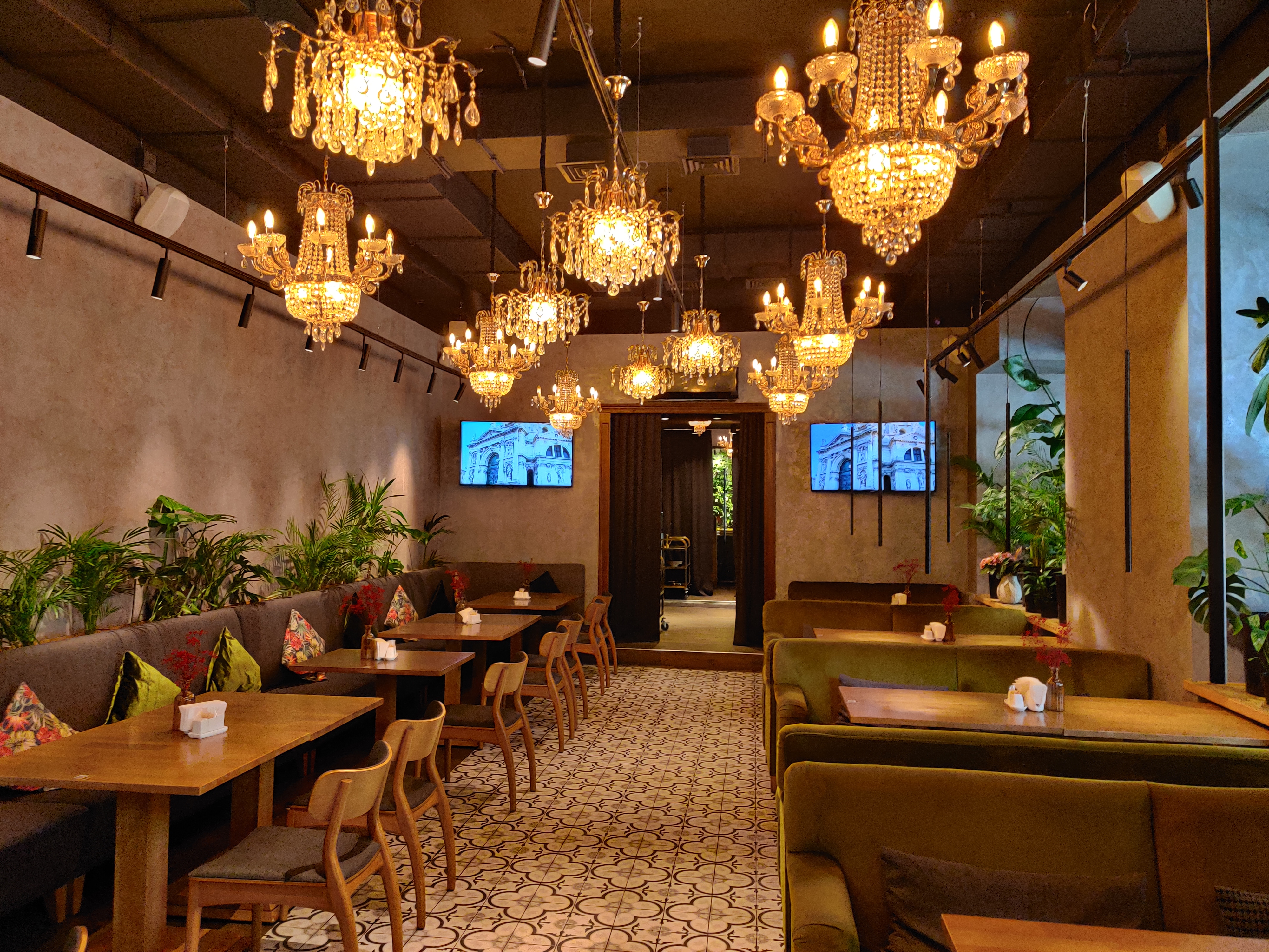 Capo di Monte image 4